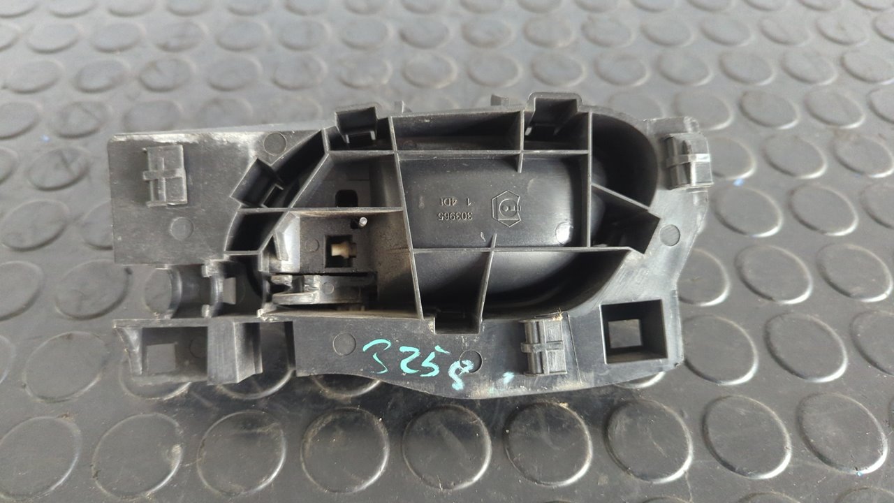 MANETA INTERIOR DELANTERA DERECHA CITROEN JUMPY - vista 4