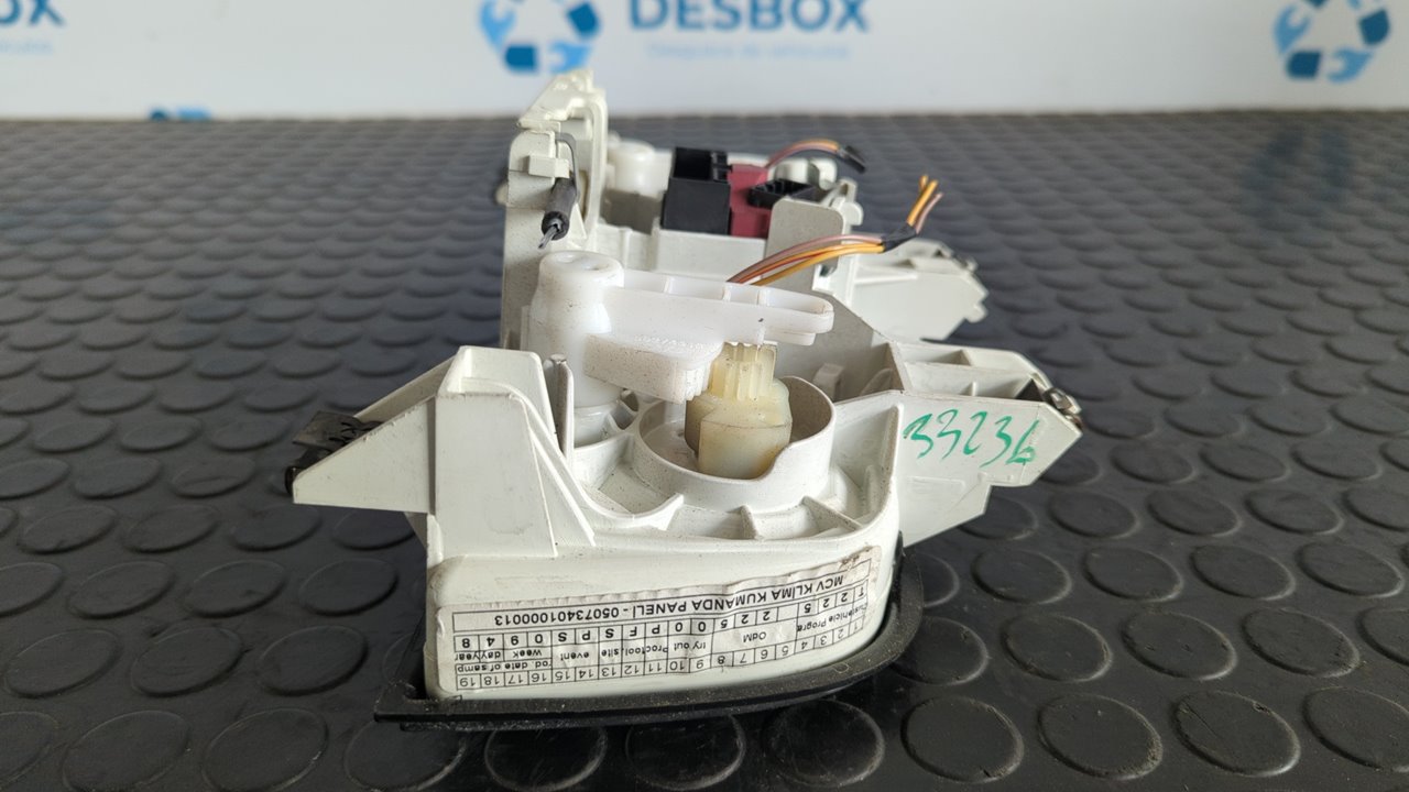 MANDO CALEFACCION / AIRE ACONDICIONADO FIAT FIORINO - vista 2