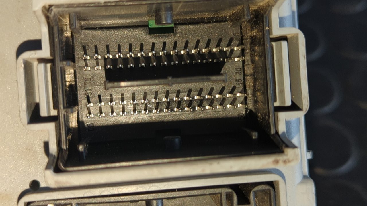 CAJA RELES / FUSIBLES FIAT FIORINO - vista 5