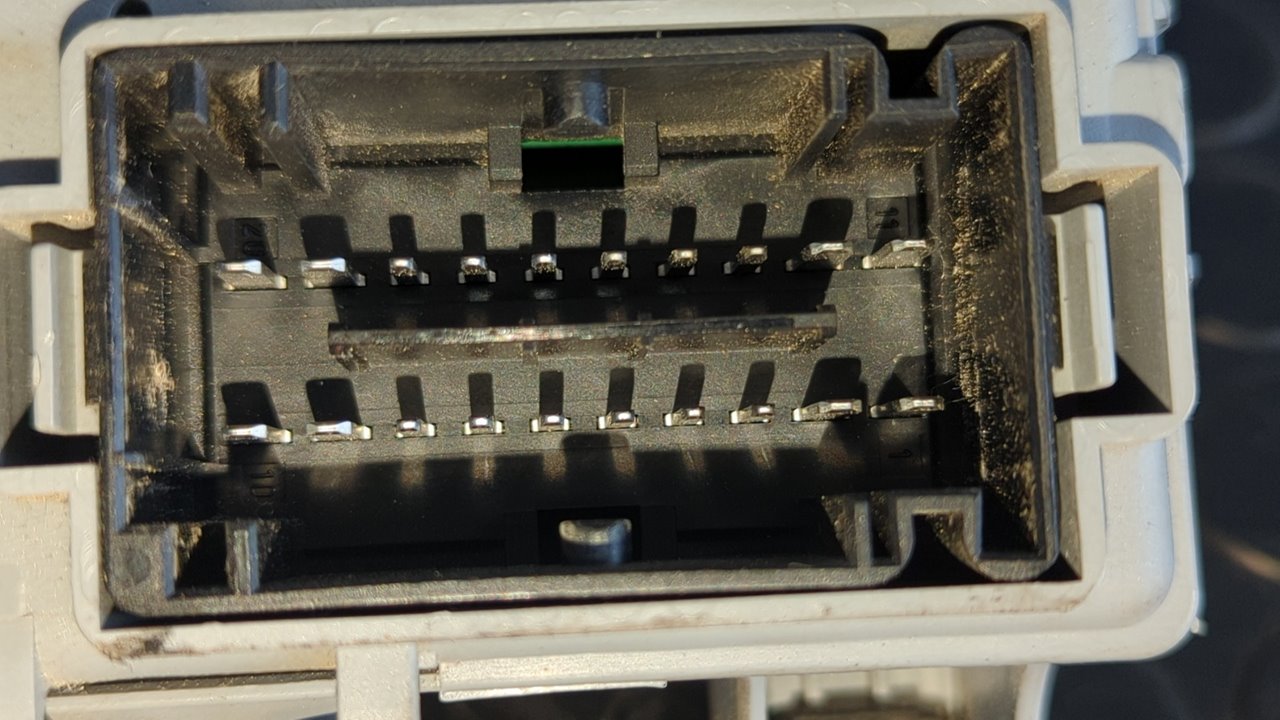 CAJA RELES / FUSIBLES FIAT FIORINO - vista 7