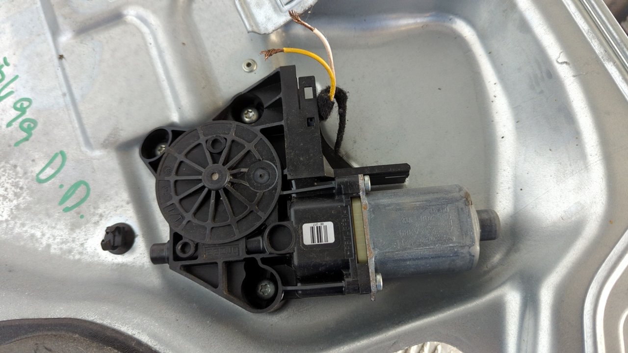 ELEVALUNAS DELANTERO IZQUIERDO FORD FOCUS LIM. (CB4) - vista 2