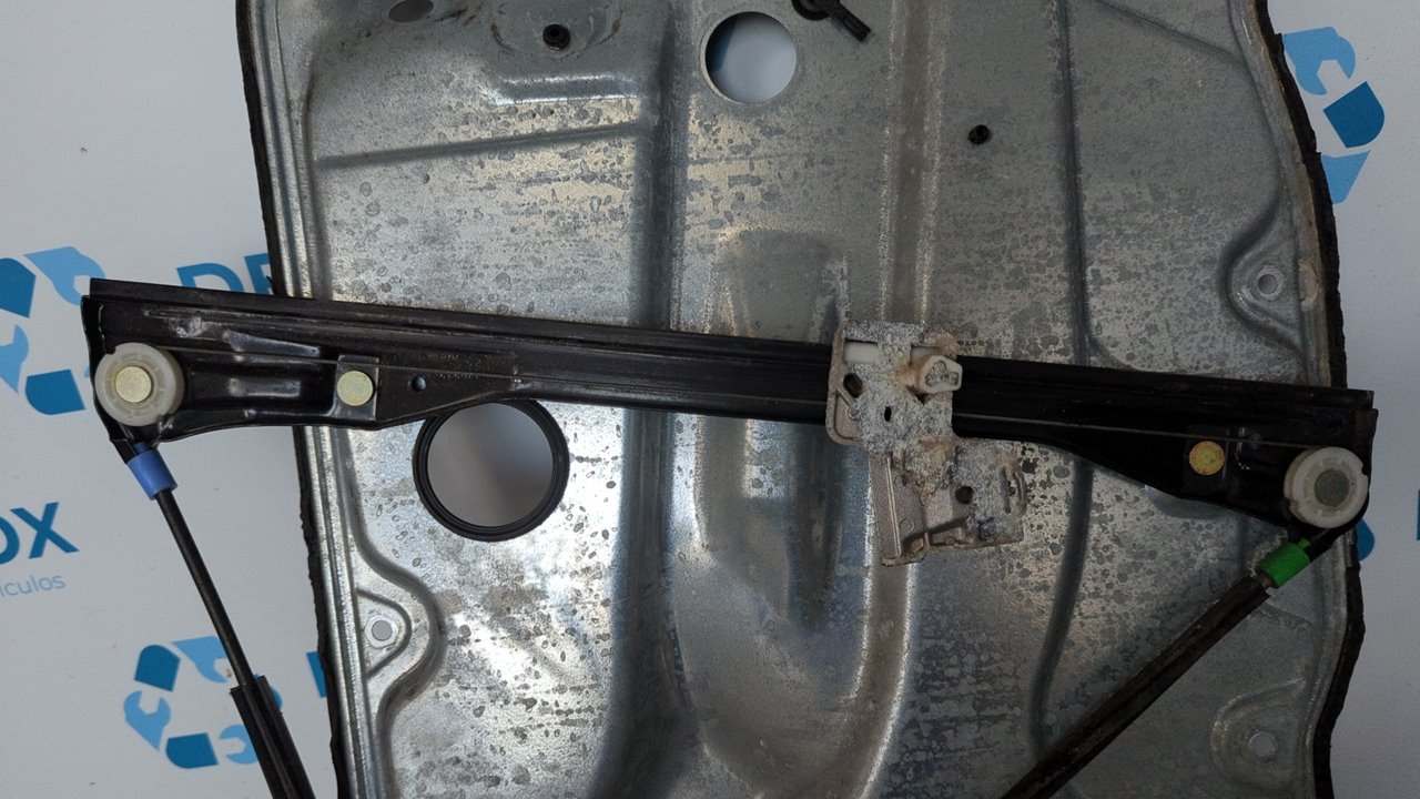 ELEVALUNAS DELANTERO IZQUIERDO VOLKSWAGEN GOLF IV BERLINA (1J1) - vista 7