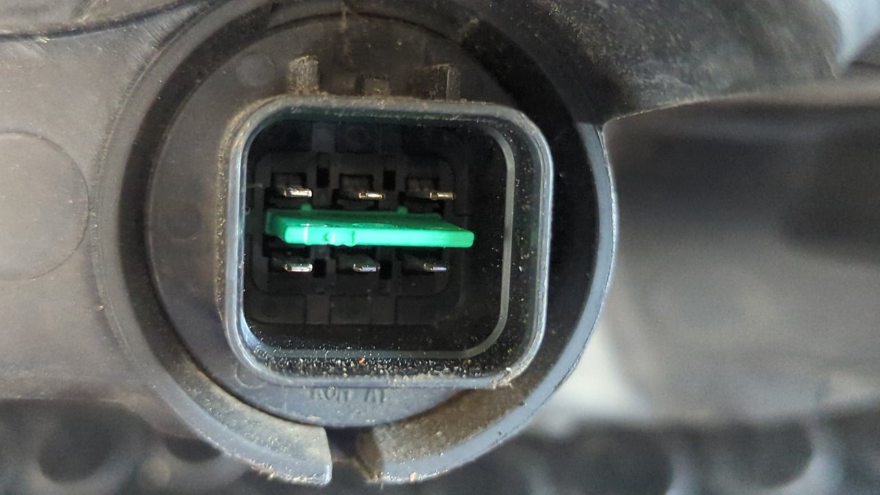 FARO DERECHO KIA SORENTO - vista 8