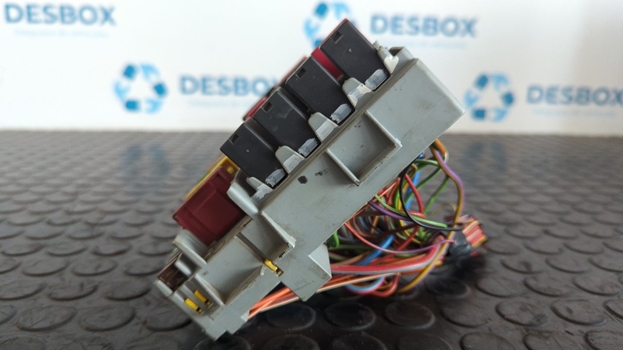 CAJA RELES / FUSIBLES FIAT FIORINO - vista 4