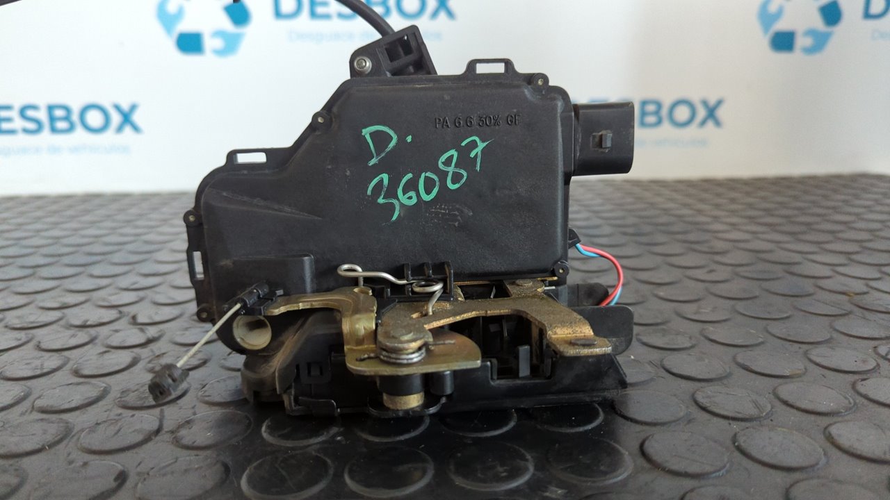 CERRADURA PUERTA DELANTERA DERECHA VOLKSWAGEN GOLF IV BERLINA (1J1)