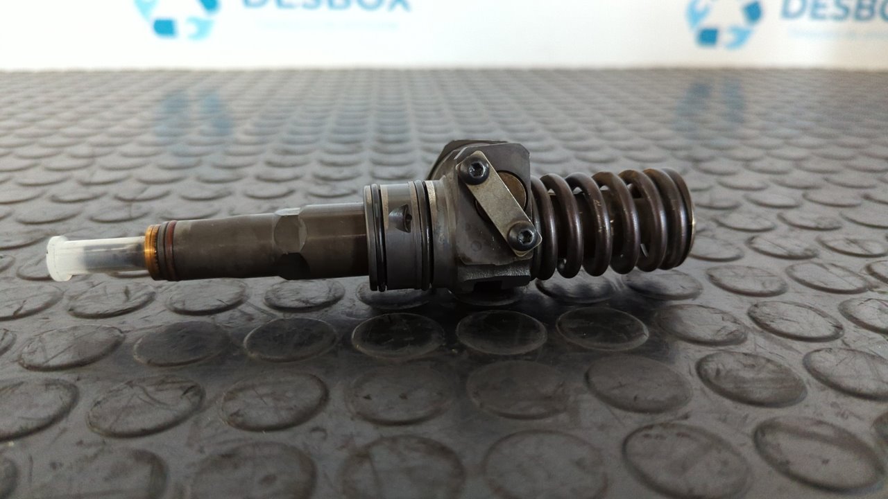 INYECTOR AUDI A4 BERLINA (B5) - vista 3