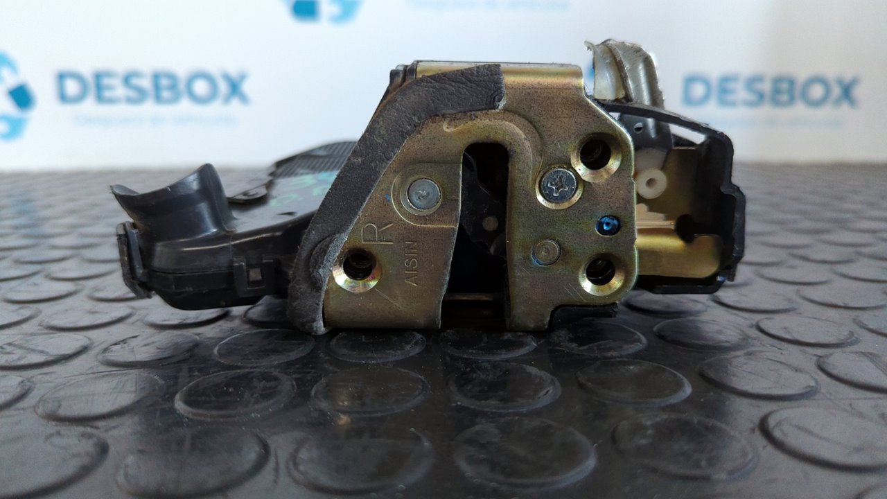 CERRADURA PUERTA DELANTERA DERECHA TOYOTA AVENSIS BERLINA (T25) - vista 4