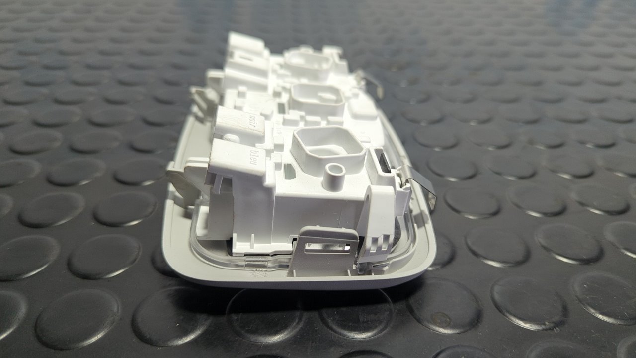 LUZ INTERIOR CITROEN E-C4 - vista 6