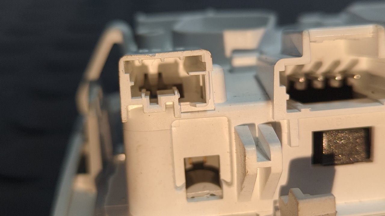 LUZ INTERIOR CITROEN E-C4 - vista 4