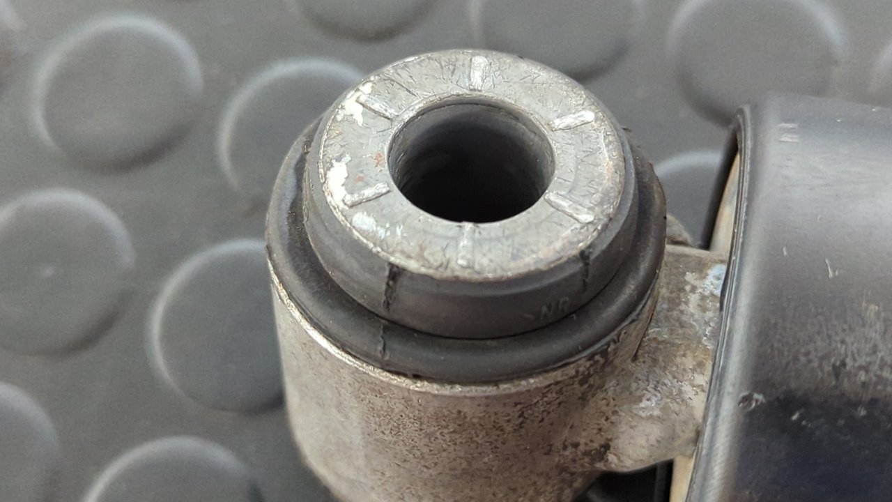 JUEGO AMORTIGUADORES TRASEROS NISSAN INTERSTAR MOD. 04 (X70) - vista 5