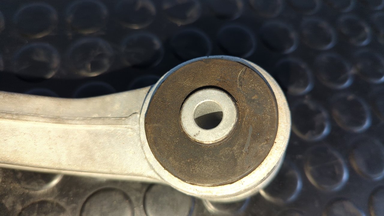 BRAZO IZQUIERDO SUPERIOR DELANTERO VOLKSWAGEN TOUAREG (7LA) - vista 6