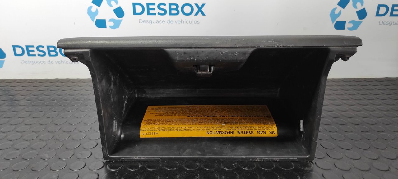 GUANTERA MITSUBISHI MONTERO (V80/V90) - vista 4