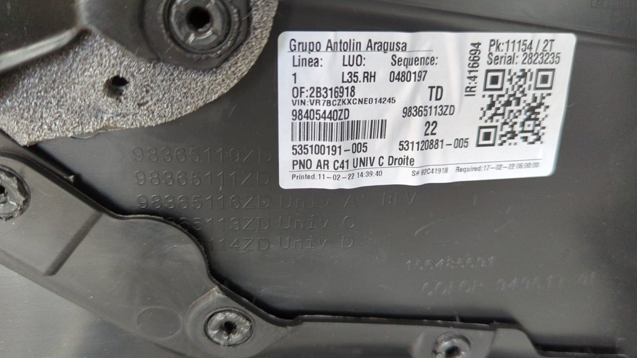 GUARNECIDO PUERTA TRASERA DERECHA CITROEN E-C4 - vista 6