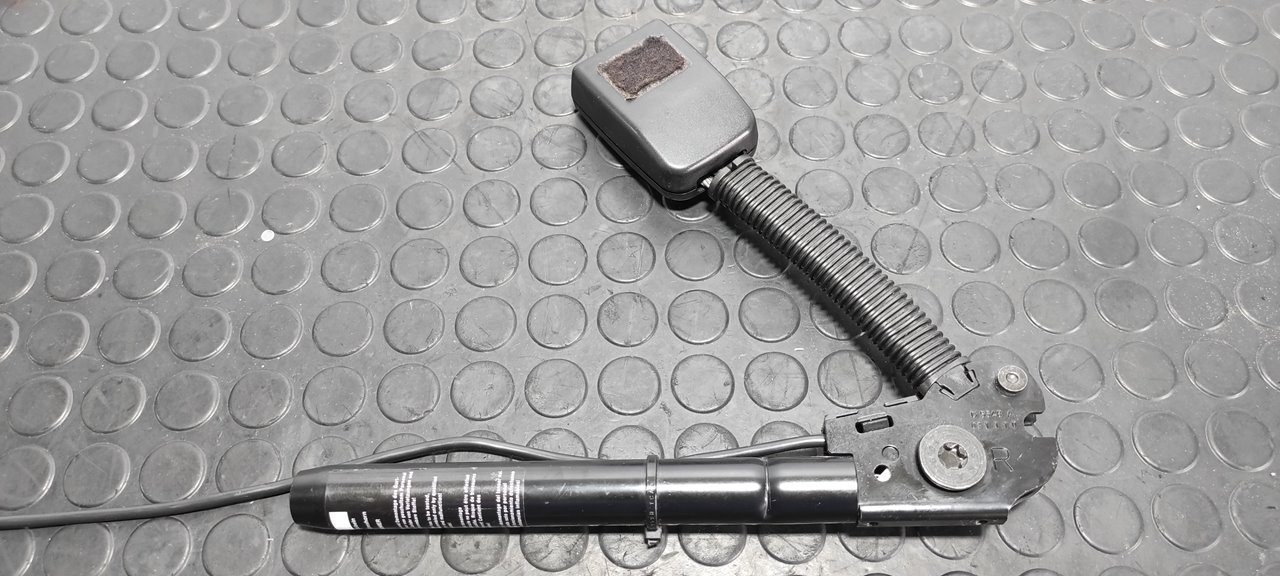 ENGANCHE CINTURON DELANTERO DERECHO FORD FOCUS C-MAX (CAP) - vista 2