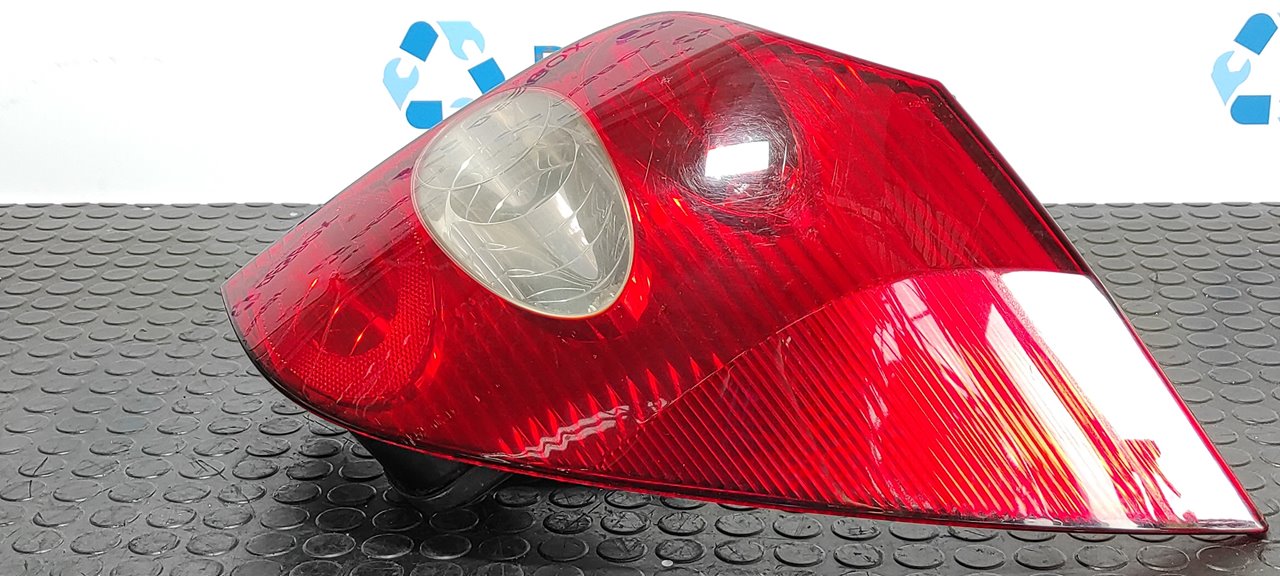 PILOTO TRASERO DERECHO RENAULT LAGUNA II GRANDTOUR (KG0) - vista 2