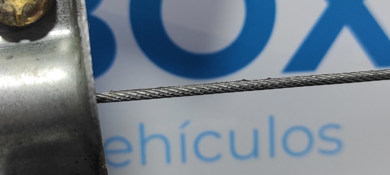 MOTOR ELEVALUNAS TRASERO DERECHO MITSUBISHI MONTERO (V80/V90) - vista 2