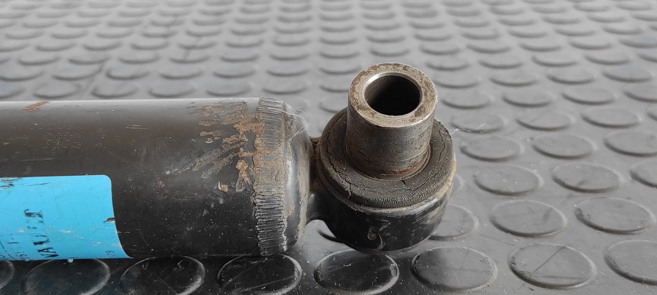 AMORTIGUADOR DELANTERO DERECHO NISSAN INTERSTAR MOD. 04 (X70) - vista 2