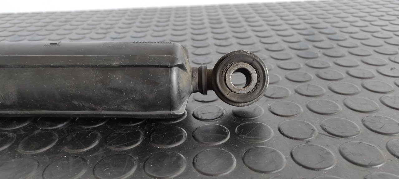 AMORTIGUADOR DELANTERO DERECHO NISSAN INTERSTAR MOD. 04 (X70) - vista 3