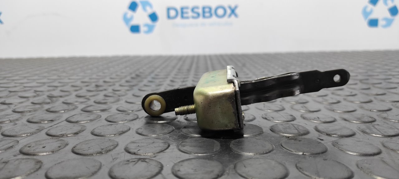 RETENEDOR PUERTA DERECHA NISSAN CABSTAR - vista 4