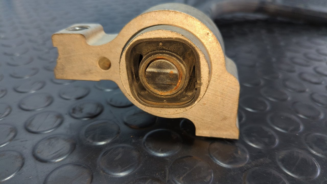 BRAZO DERECHO INFERIOR DELANTERO CITROEN C5 BERLINA - vista 3