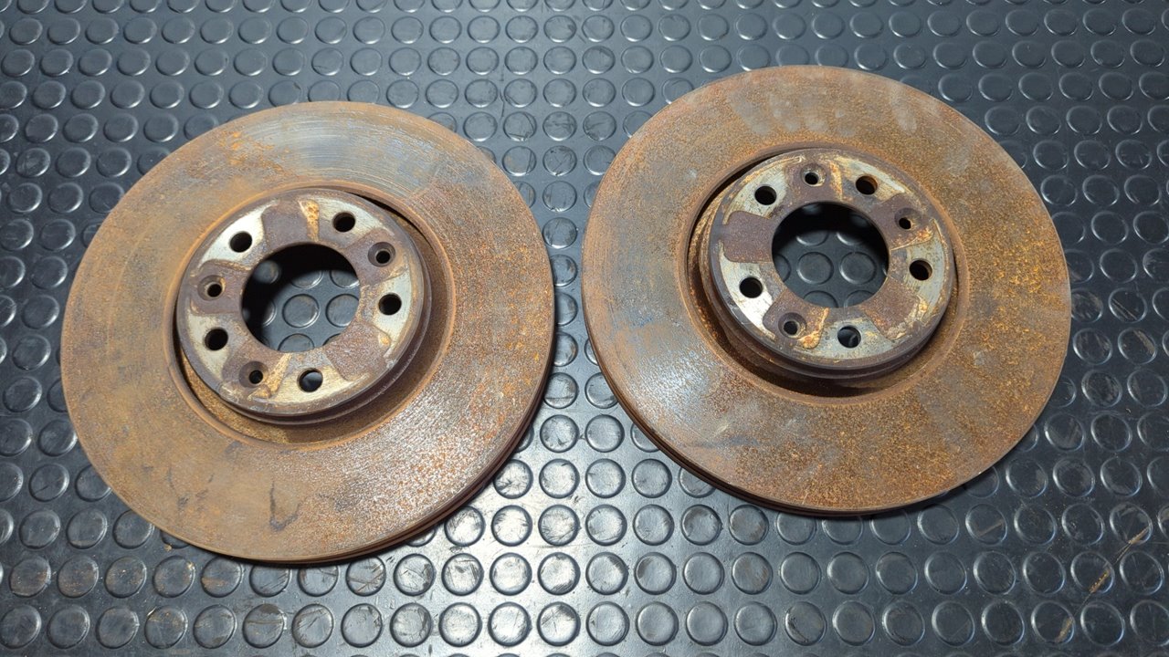 JUEGO DISCOS FRENO DELANTEROS CITROEN C5 BERLINA