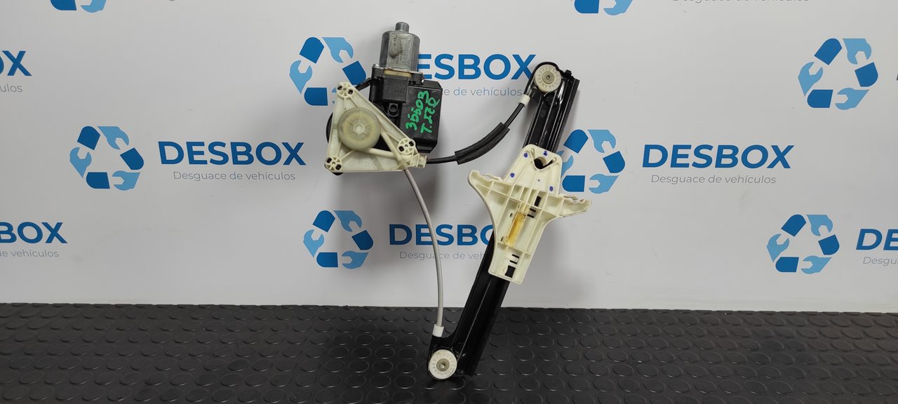 ELEVALUNAS TRASERO IZQUIERDO VOLKSWAGEN POLO (6R1) - vista 4