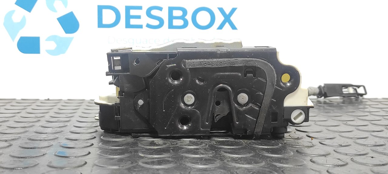 CERRADURA PUERTA TRASERA IZQUIERDA VOLKSWAGEN POLO BERLINA (6N1) - vista 2