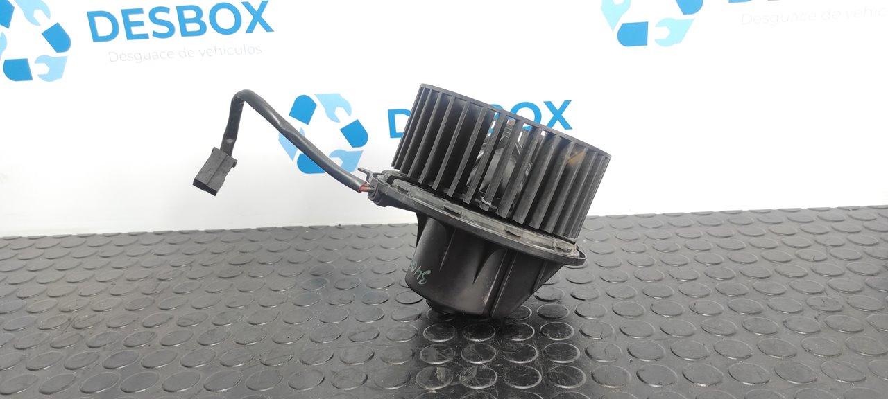 MOTOR CALEFACCION VOLKSWAGEN T4 TRANSPORTER/FURGONETA (MOD. 1991) - vista 4