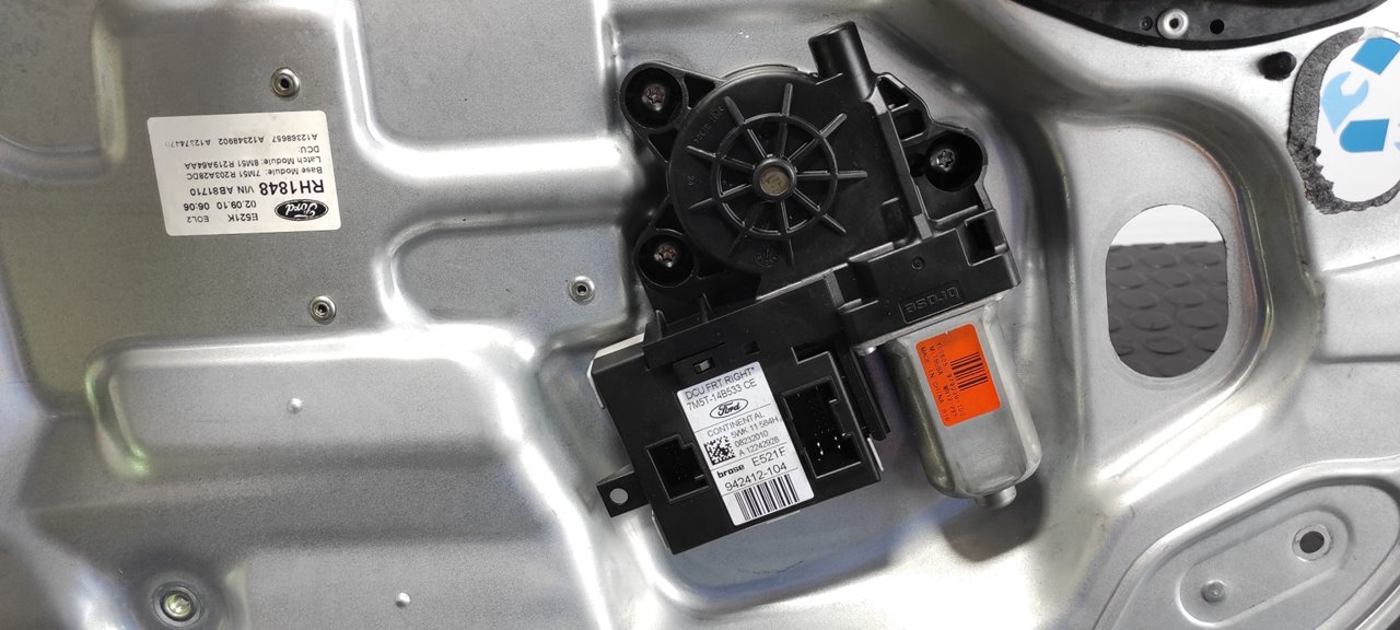 ELEVALUNAS DELANTERO DERECHO FORD KUGA (CBS) - vista 3