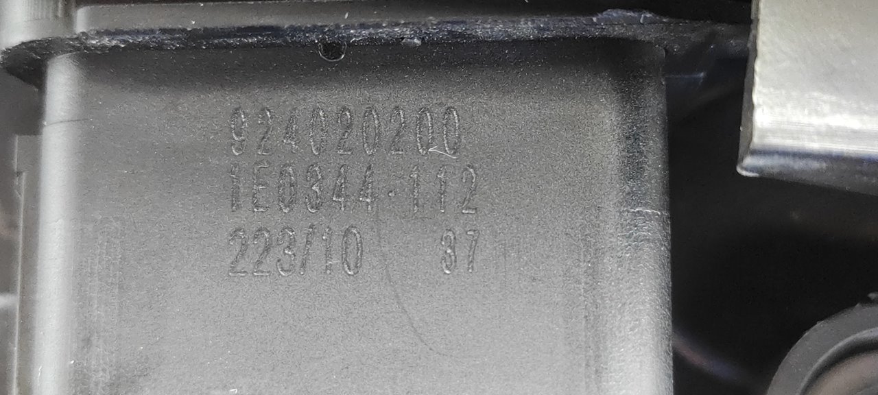 CERRADURA PUERTA TRASERA DERECHA FORD KUGA (CBS) - vista 3