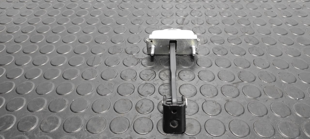 RETENEDOR PUERTA DERECHA - vista 3