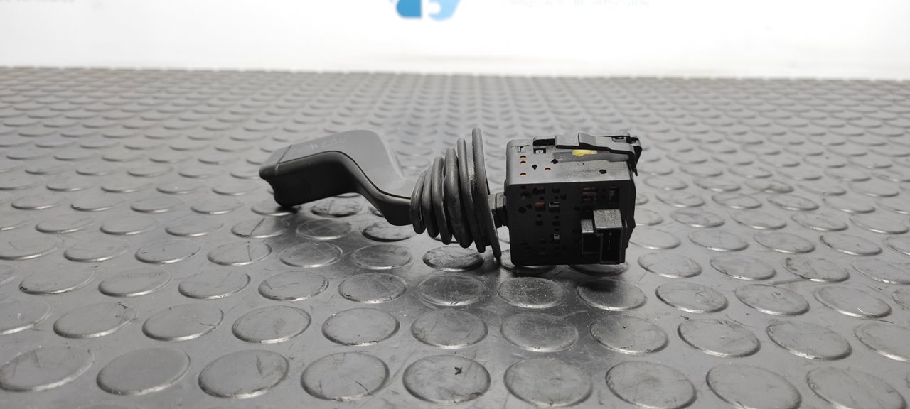 MANDO LIMPIA OPEL CORSA C - vista 3