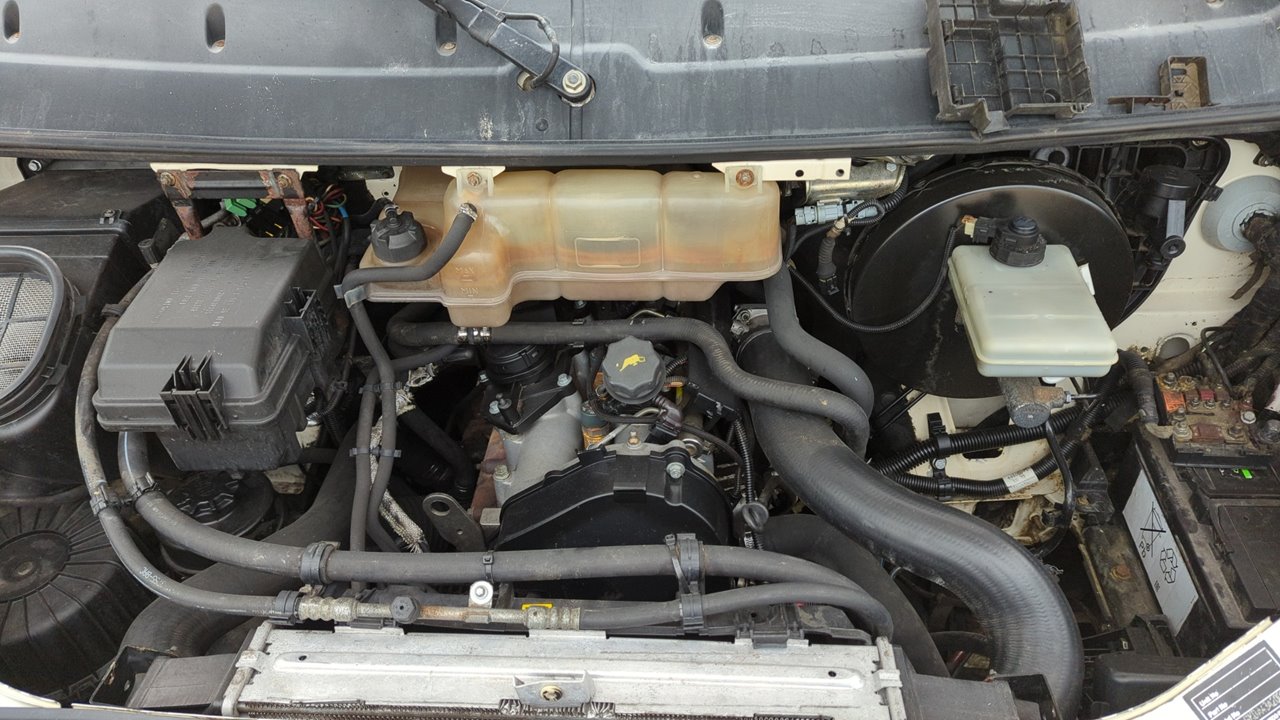 PARAGOLPES TRASERO IVECO DAILY CAJA CERRADA (2006 =>) - vista 13