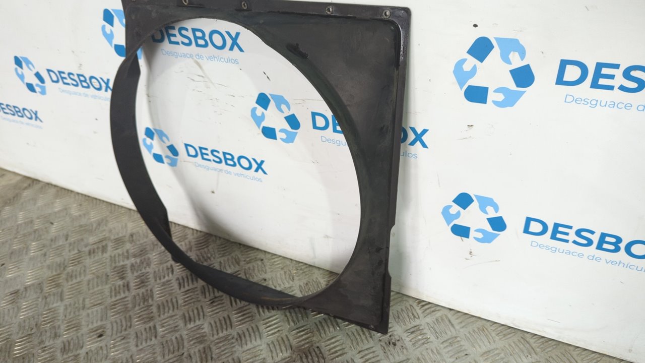 CALANDRA DELANTERA DE RADIADOR NISSAN CABSTAR - vista 2