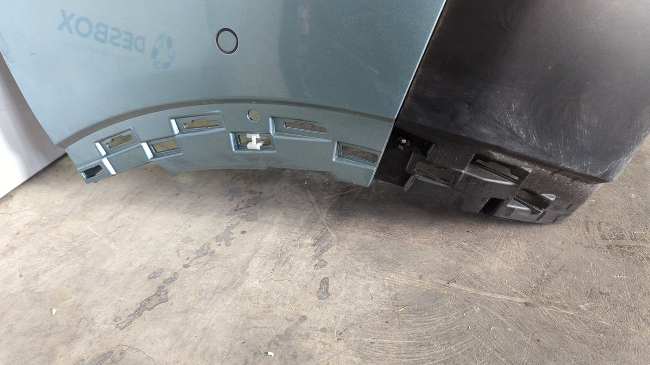 PARAGOLPES TRASERO CITROEN E-C4 - vista 8