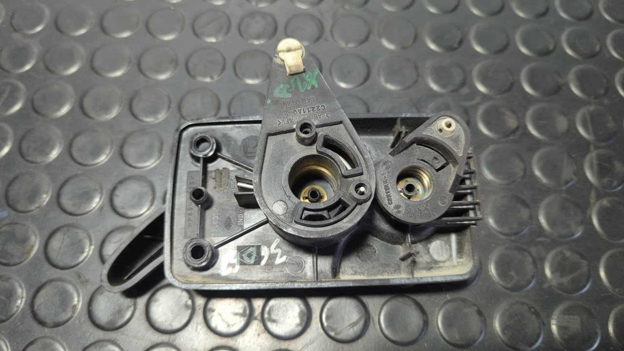 MANETA INTERIOR TRASERA DERECHA NISSAN INTERSTAR MOD. 04 (X70) - vista 2