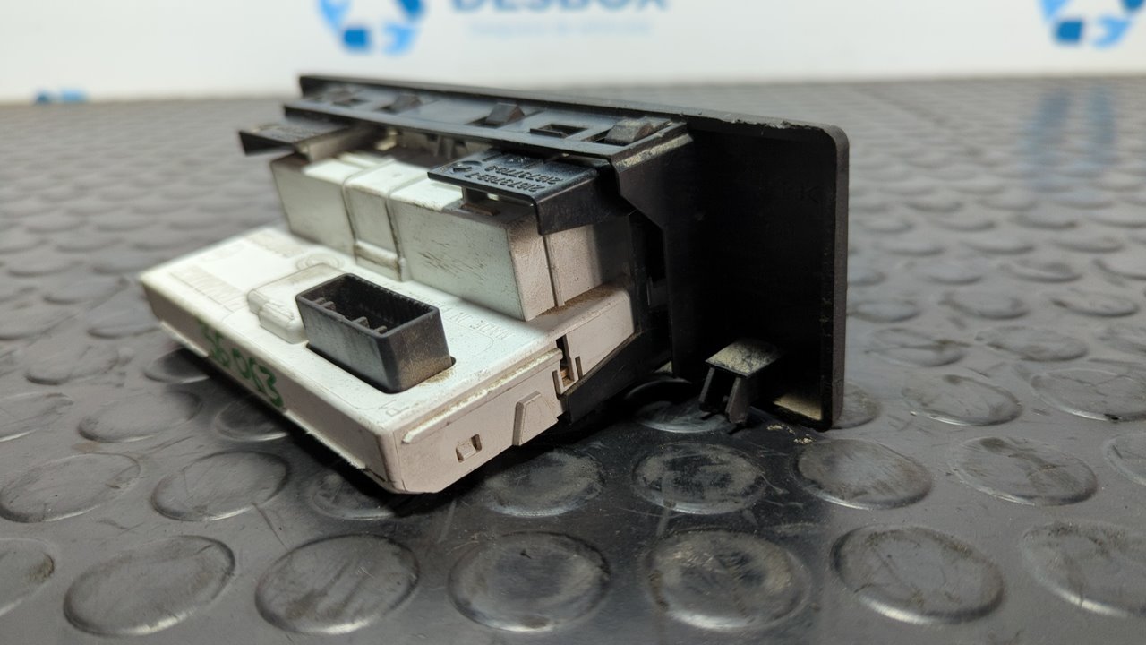 PANTALLA MULTIFUNCION NISSAN INTERSTAR MOD. 04 (X70) - vista 4