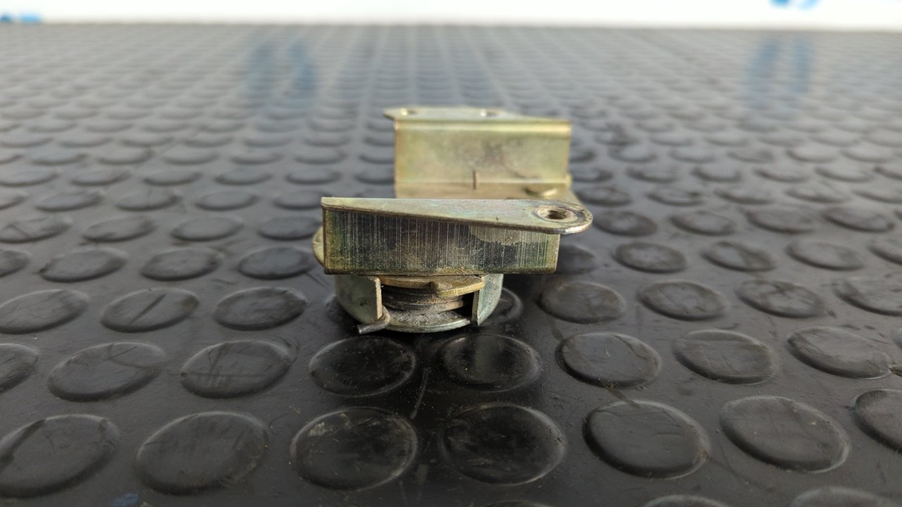 CERRADURA PUERTA TRASERA DERECHA NISSAN TRADE - vista 5