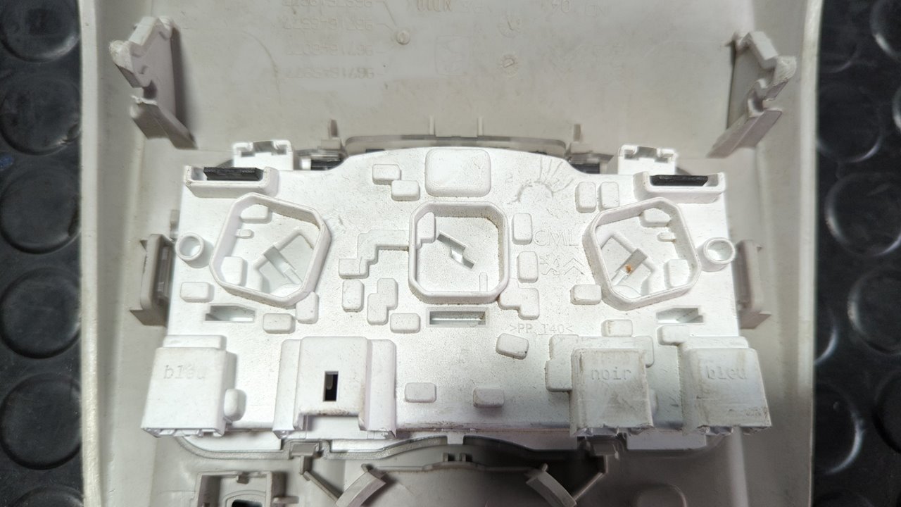 LUZ INTERIOR CITROEN C4 LIM. - vista 8