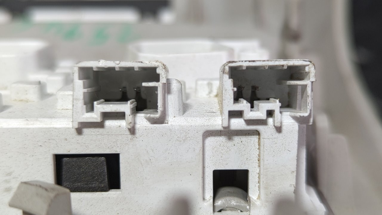 LUZ INTERIOR CITROEN C4 LIM. - vista 3