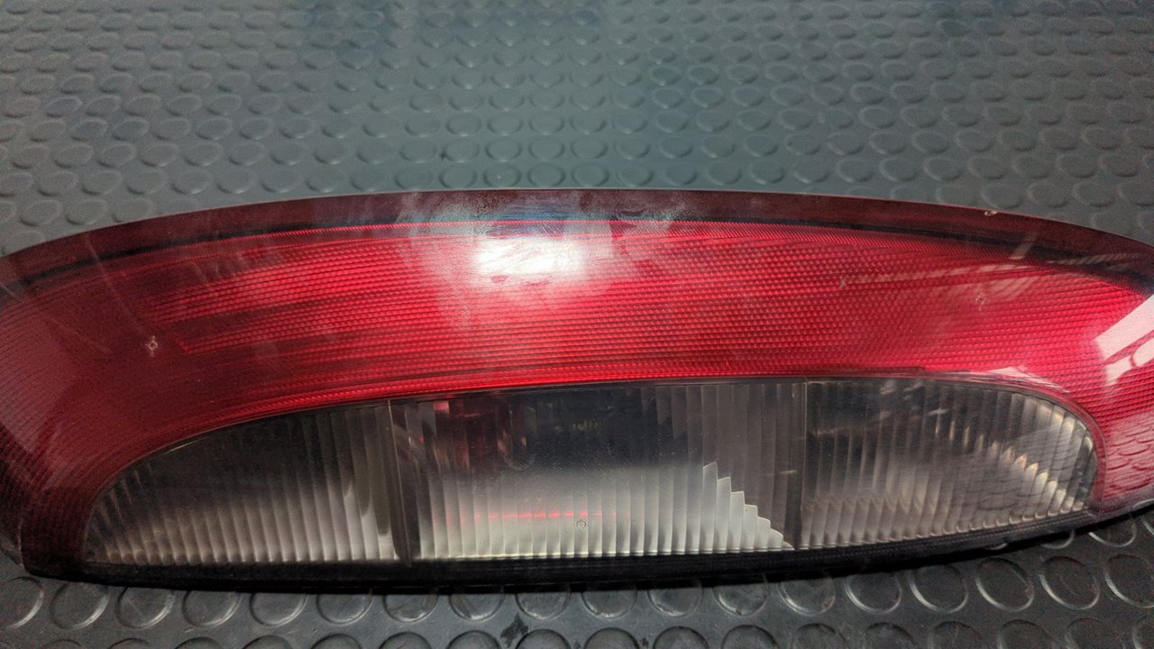 PILOTO TRASERO DERECHO OPEL CORSA C - vista 4