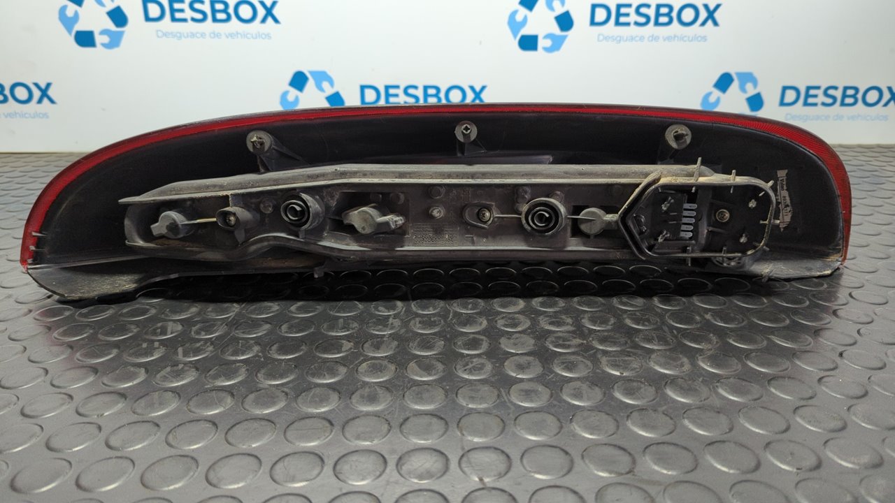 PILOTO TRASERO IZQUIERDO OPEL CORSA C - vista 8