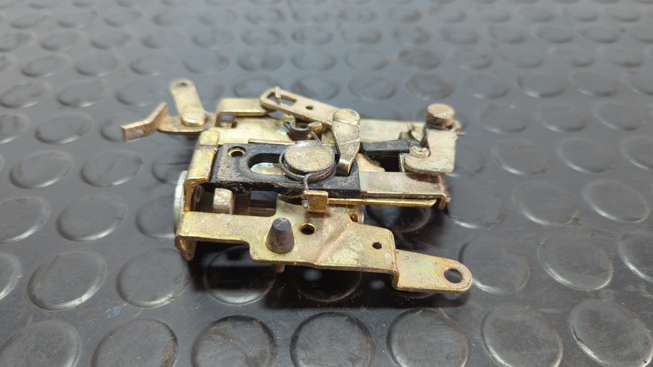 CERRADURA PUERTA TRASERA DERECHA VOLKSWAGEN T4 TRANSPORTER/FURGONETA (MOD. 1991) - vista 5