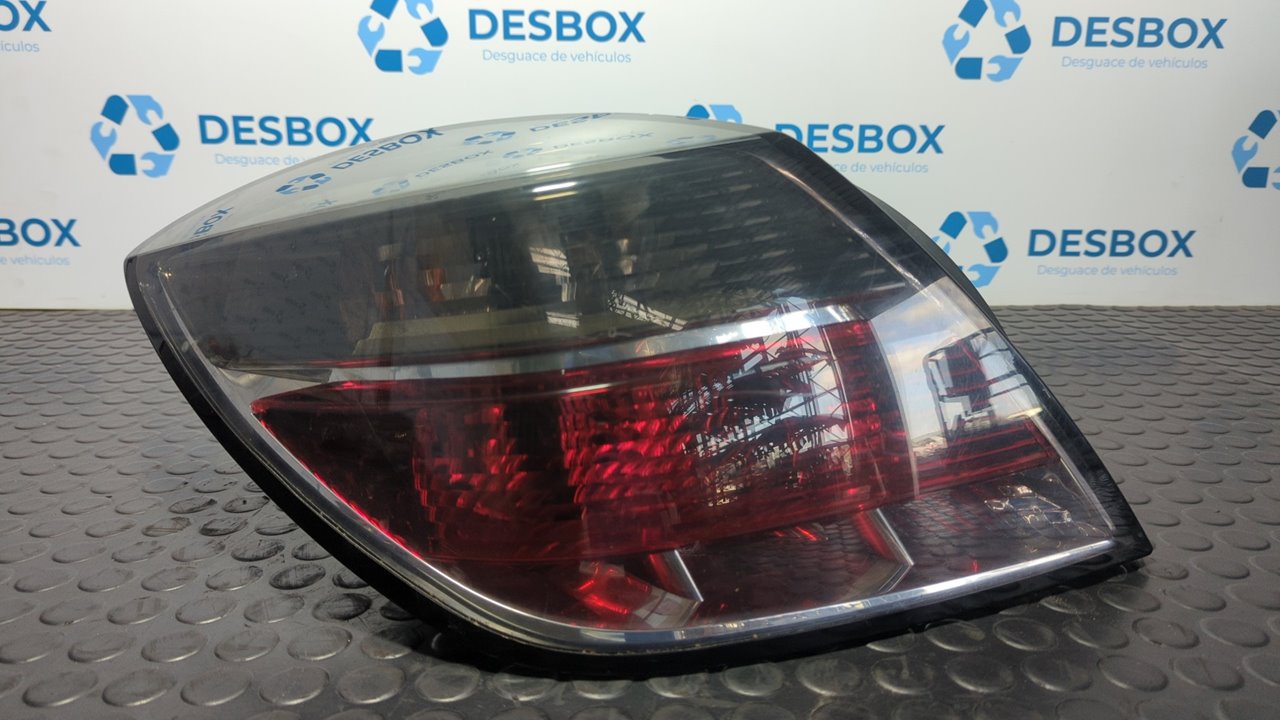 PILOTO TRASERO IZQUIERDO OPEL ASTRA GTC