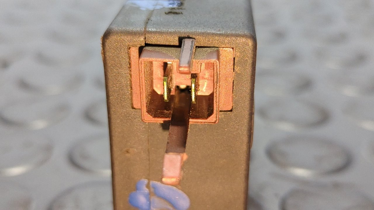 MOTOR CIERRE CENTRALIZADO DELANTERO DERECHO CITROEN SAXO - vista 4