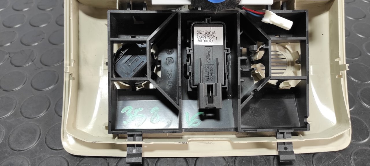 LUZ INTERIOR LAND ROVER RANGE ROVER SPORT - vista 2