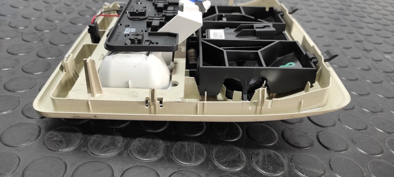 LUZ INTERIOR LAND ROVER RANGE ROVER SPORT - vista 4