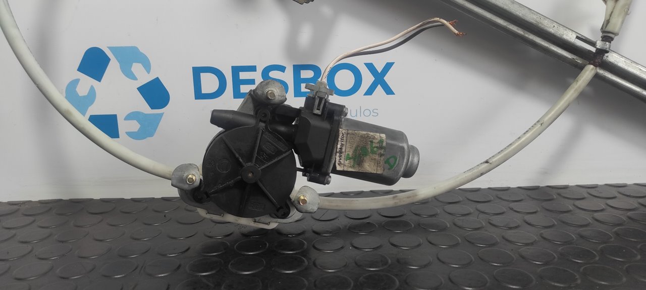 ELEVALUNAS DELANTERO DERECHO NISSAN INTERSTAR MOD. 04 (X70) - vista 3