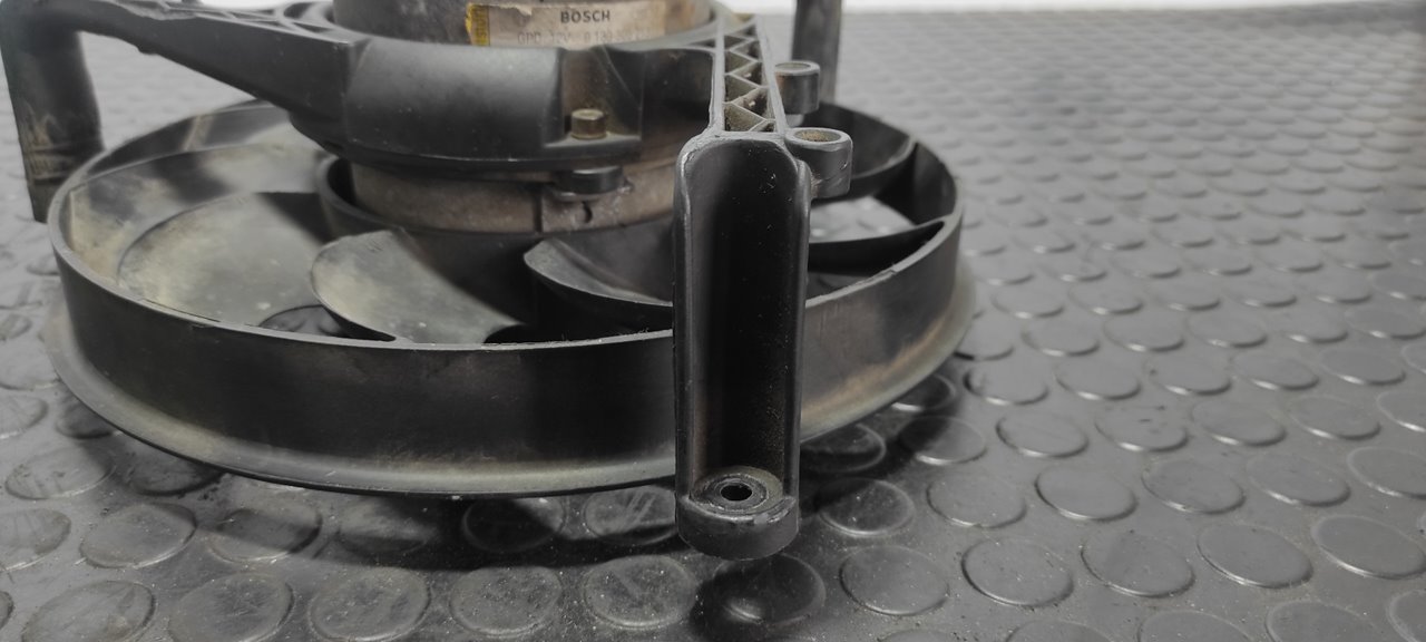 ELECTROVENTILADOR VOLKSWAGEN T4 TRANSPORTER/FURGONETA (MOD. 1991) - vista 8