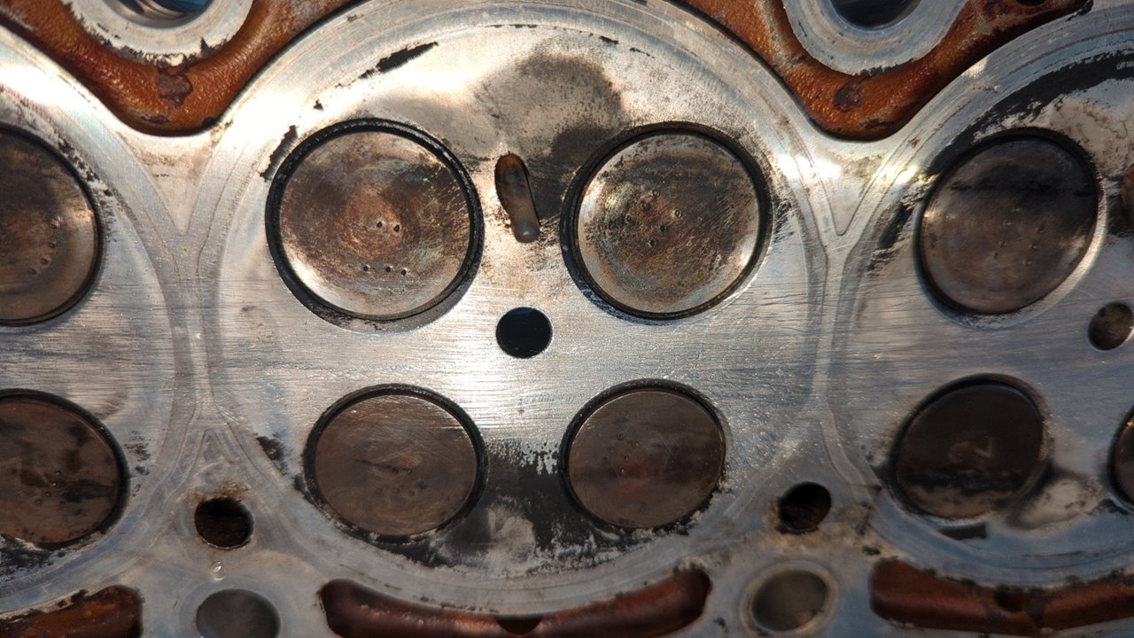 CULATA FORD KUGA (CBS) - vista 2